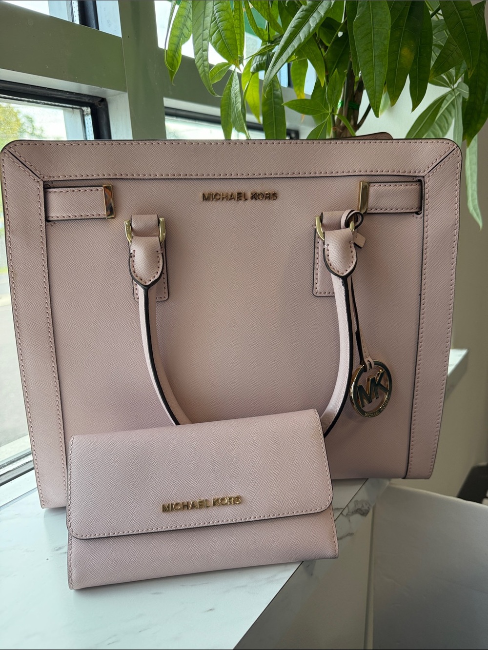 Michael Kors Pale Pink Saffiano Tote with Matching Wallet